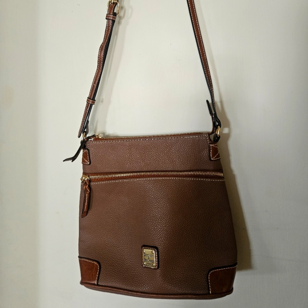 Dooney & Bourke crossbody bag